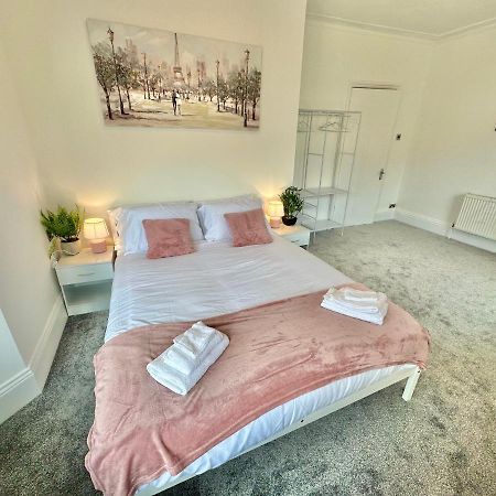 Chic Apartment In Central Bournemouth With Parking Exterior foto